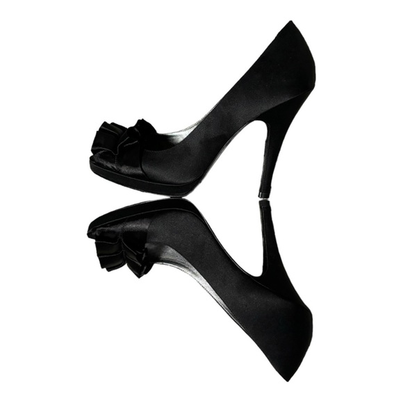 Nina Black Satin Peep Toe Pumps Size 7 M Ladies High Heeled Shoes Ruffle Accent - Picture 9 of 11